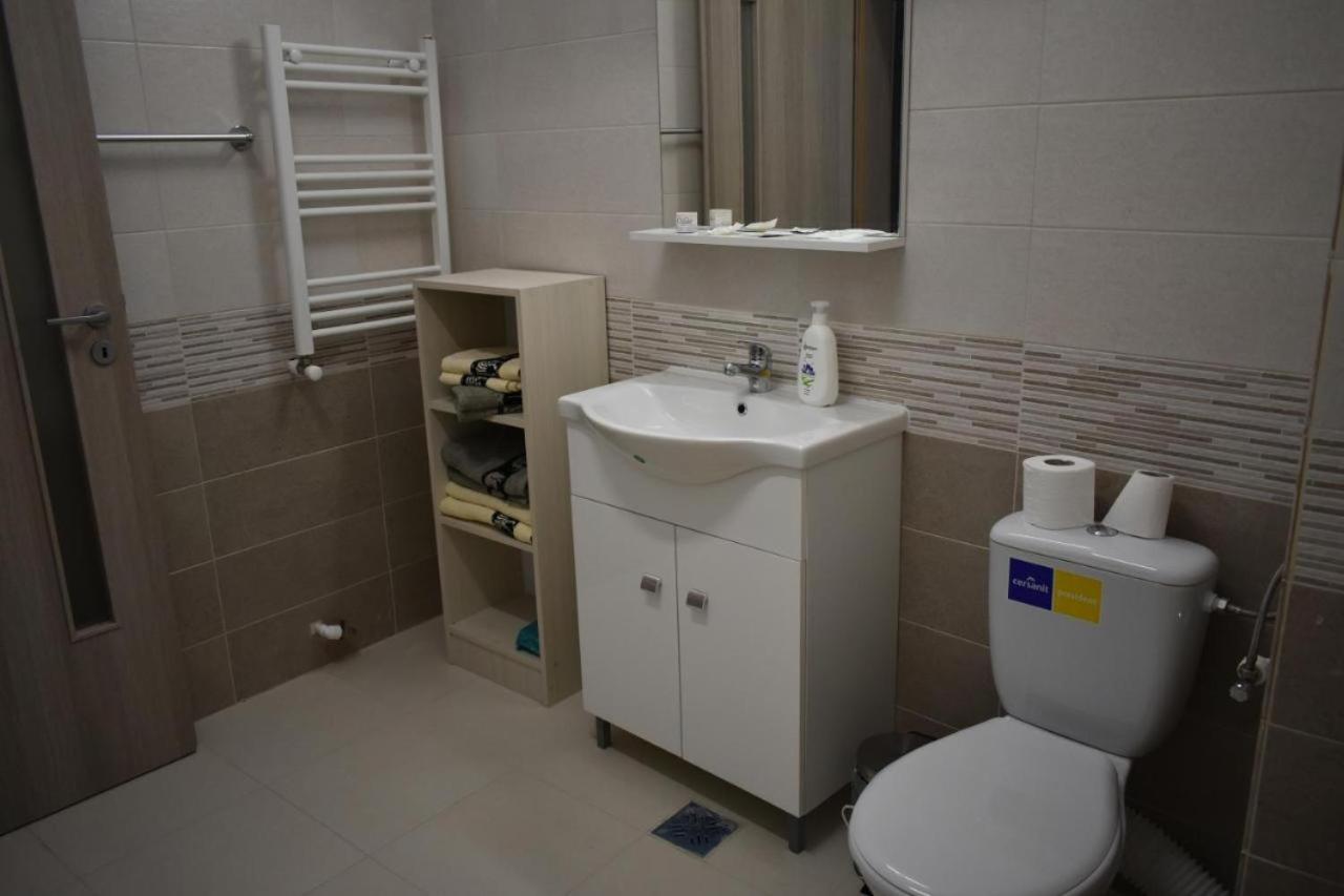 Cozy Apartment In The Heart Of Iasi - Palas Mall Bagian luar foto